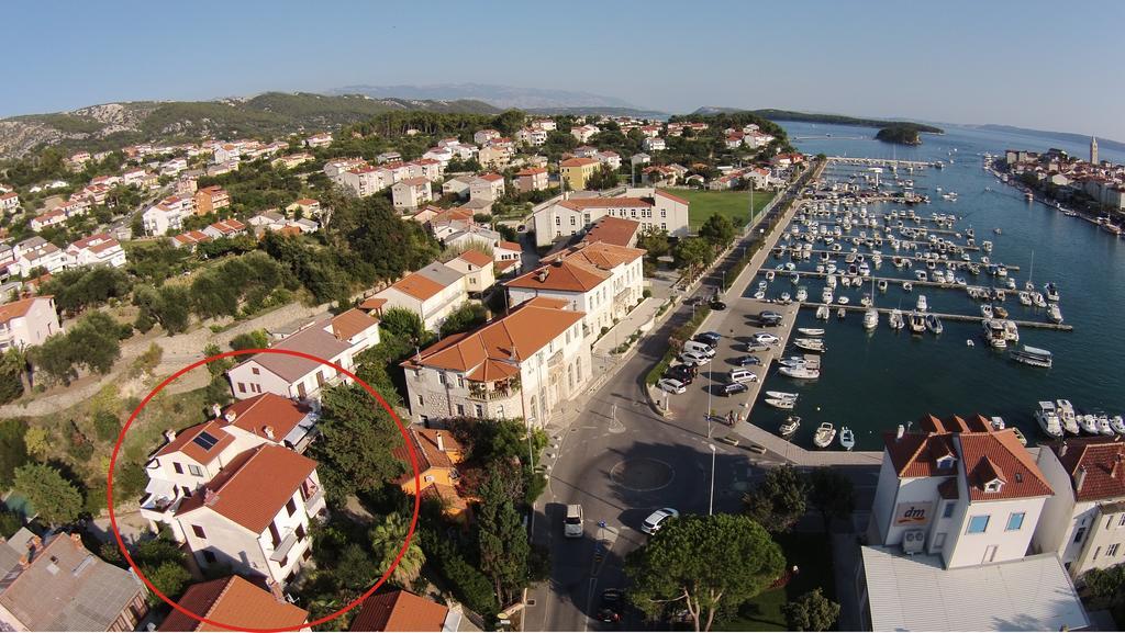 Apartments Rozic Rab Town Exterior foto